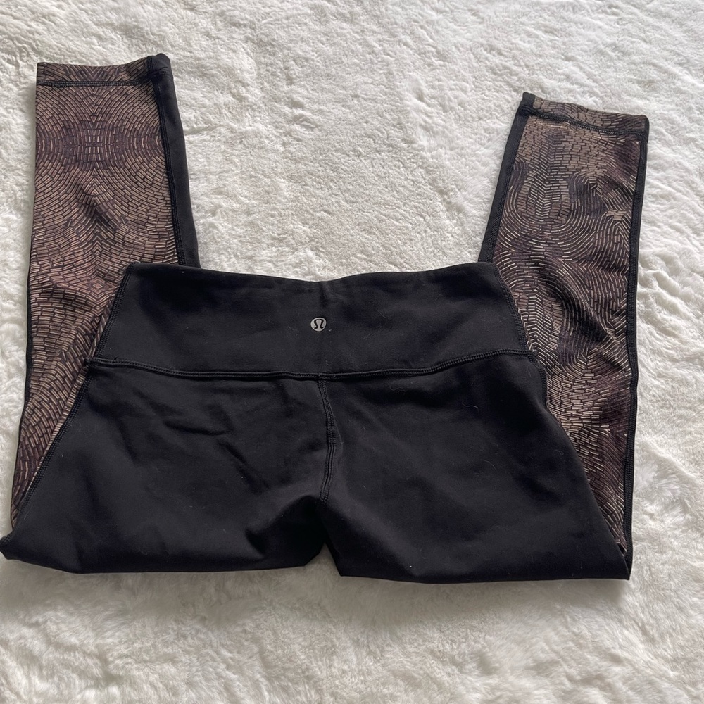 Lululemon Printed Crop Leggings - Picture 2 of 6